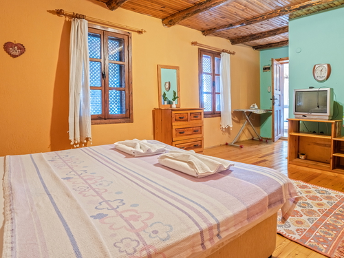  gece  -  Kasım
  | Kalkan Üzümlü'de Çocuk Havuzlu, Deniz Manzaralı 6 Kişilik Villa